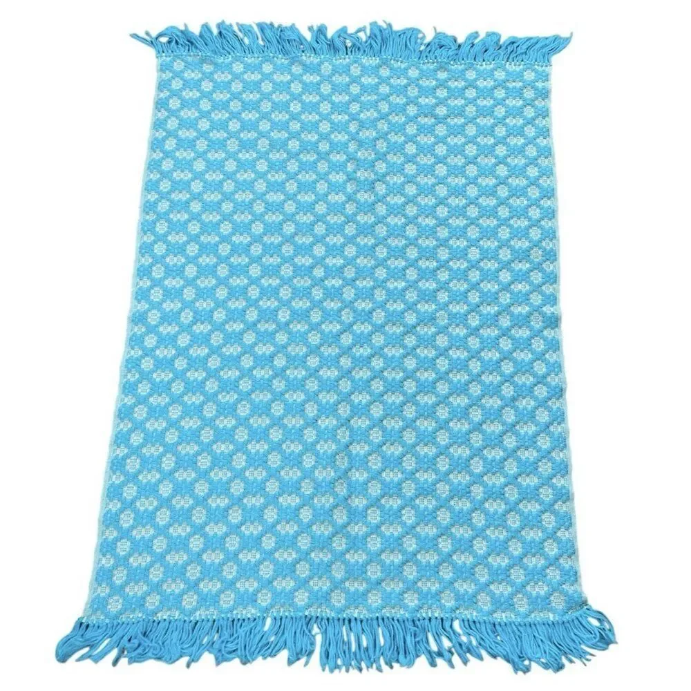 RARE Vintage 1960s Light Blue Fringe Double Daisy Throw Blanket 50x33 BEAUTIFUL